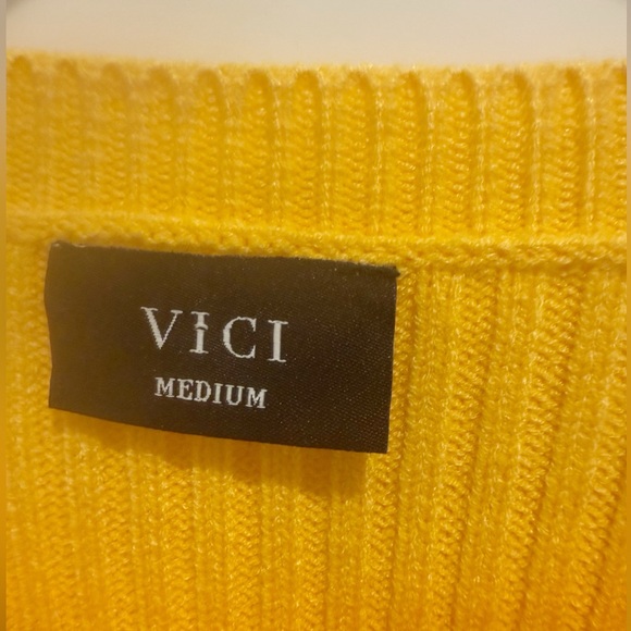 VICI Ribbed Knit Sweater size Medium Yellow Drop Shoulder Crewneck Oversized - Picture 3 of 5